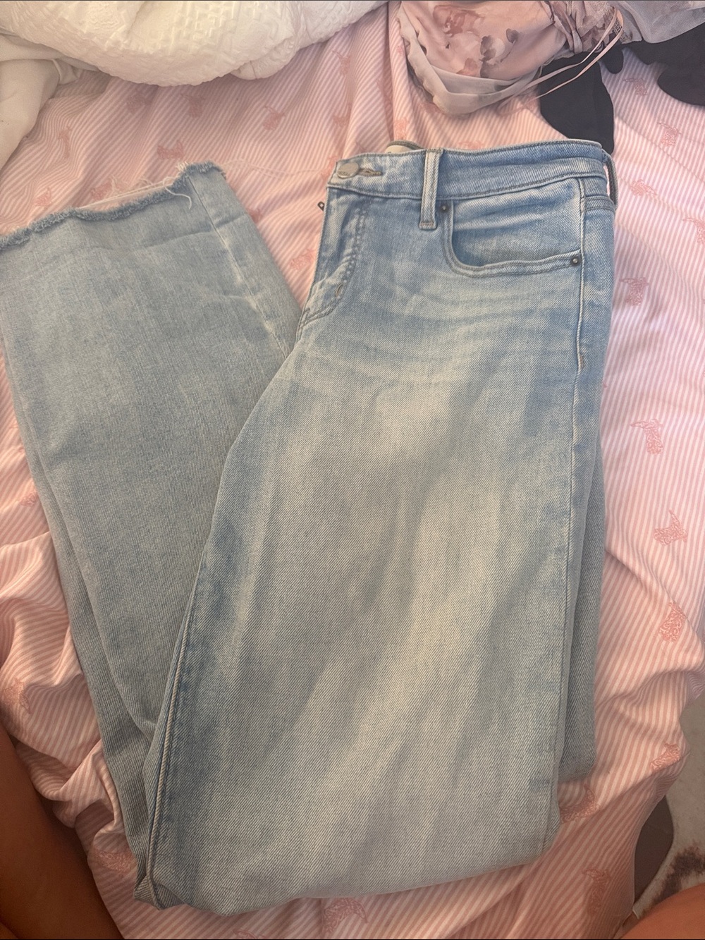 Hidden Jeans